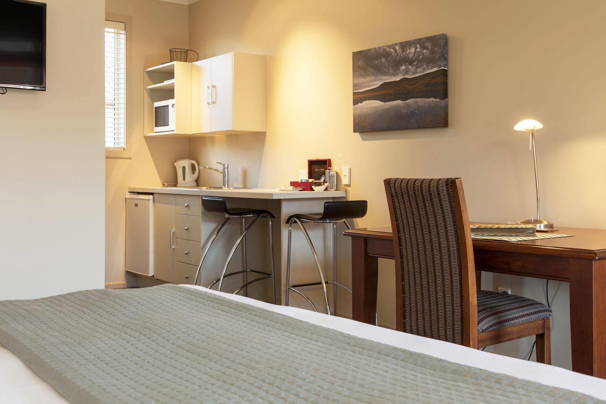 Hawkdun Lodge Motel Ranfurly Экстерьер фото
