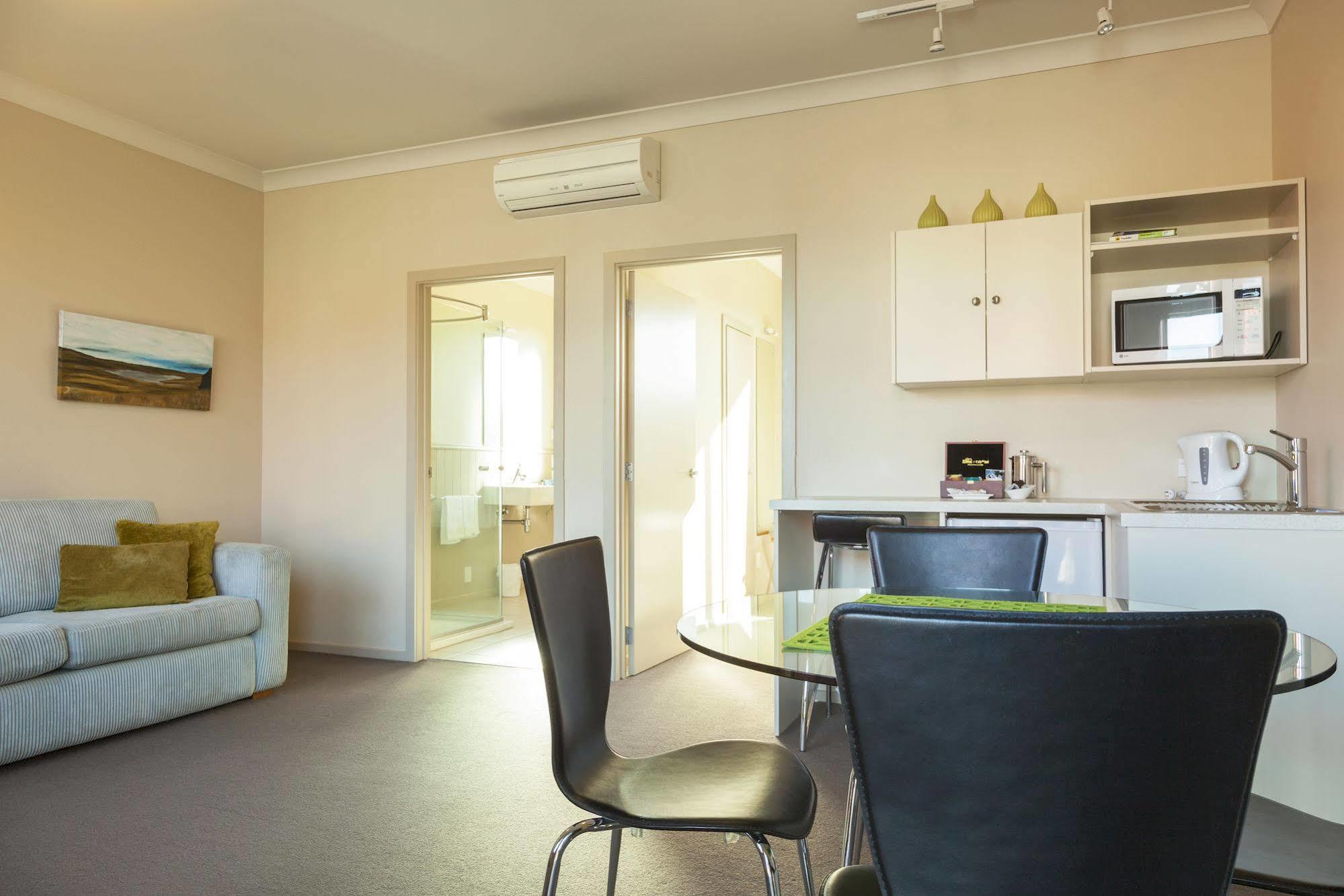 Hawkdun Lodge Motel Ranfurly Экстерьер фото