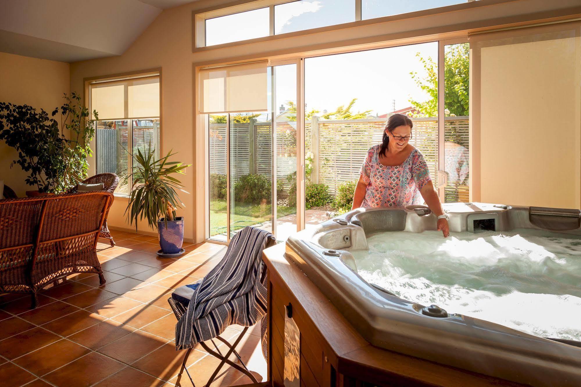 Hawkdun Lodge Motel Ranfurly Экстерьер фото